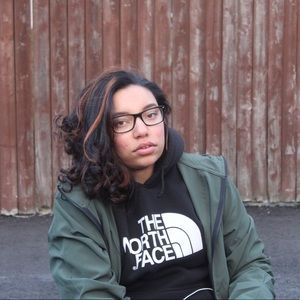 Meet your Posher, Sienna